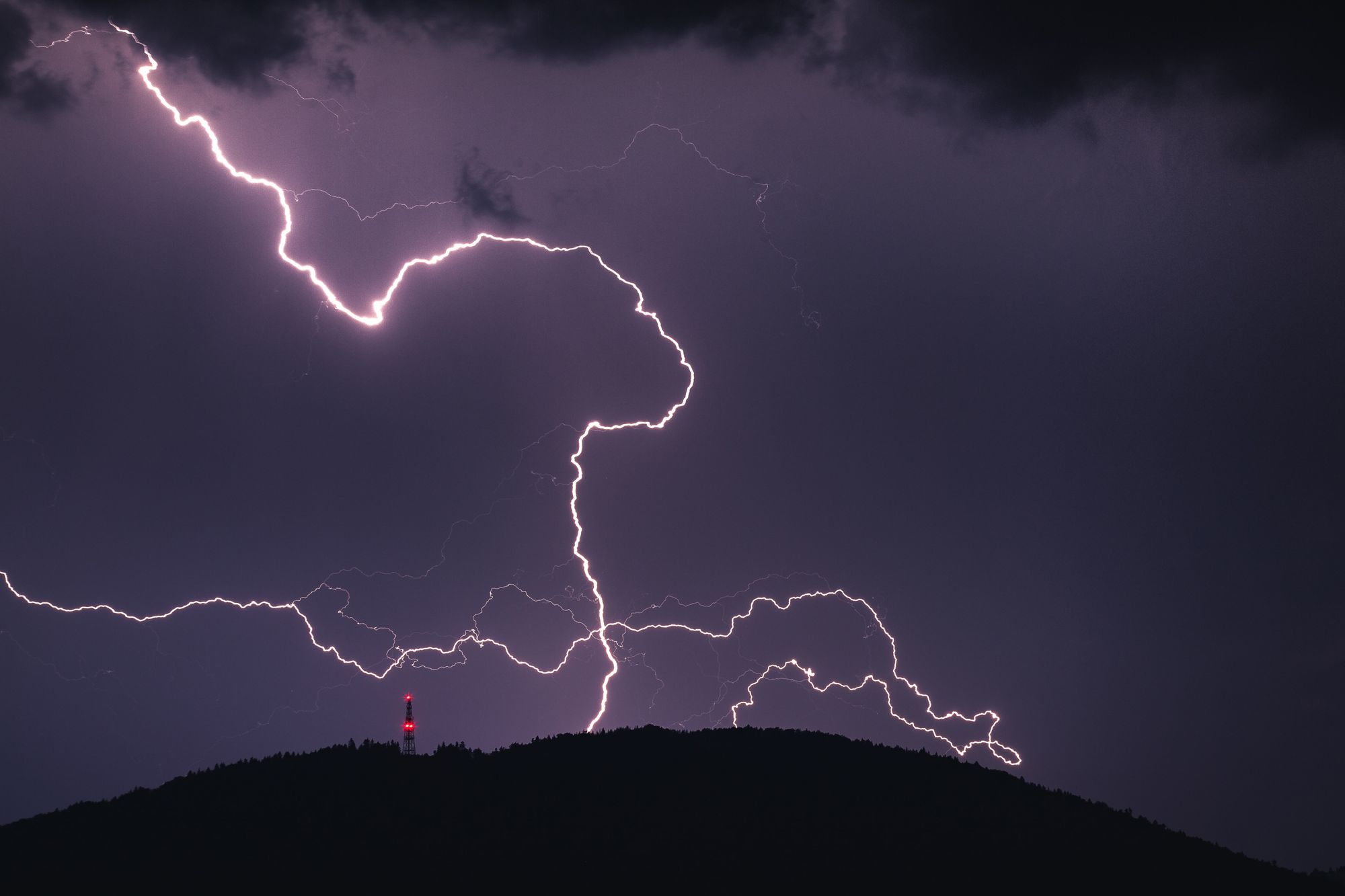 Storm Chasers: Pursuing Tornadoes and Hurricanes